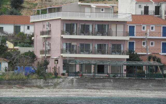 Riviera Hotel