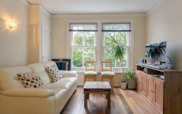 Cosy 1 Bedroom Flat in Shepherd's Bush