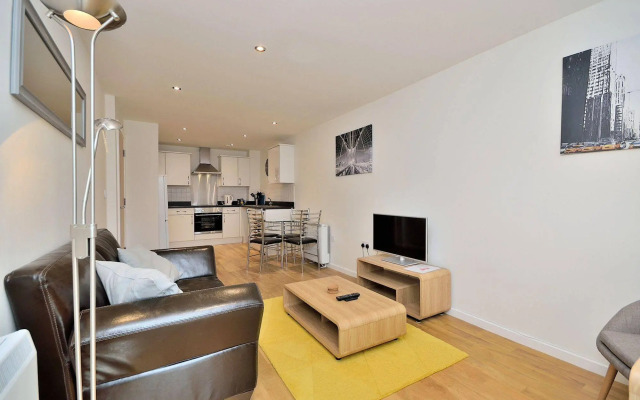 Racecourse Serviced Apartments