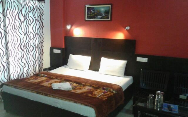 Hotel Raja's Palace