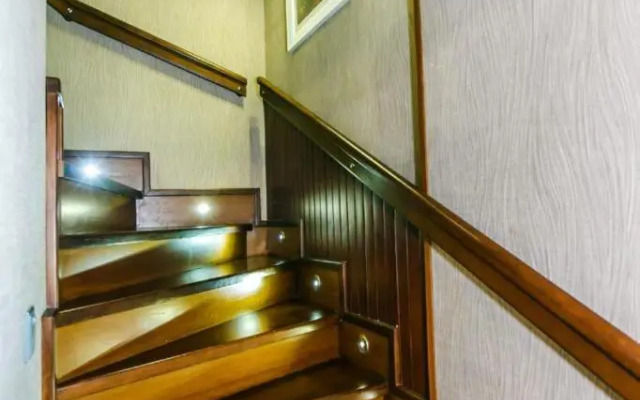 Bakı şəhəri Neftciler prospekti 12/11