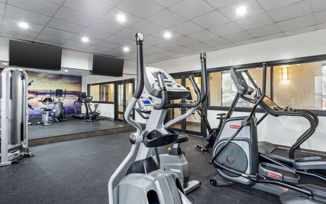 Best Western Plus Newark Airport West