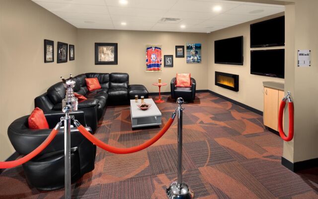 Travelodge by Wyndham Saskatoon