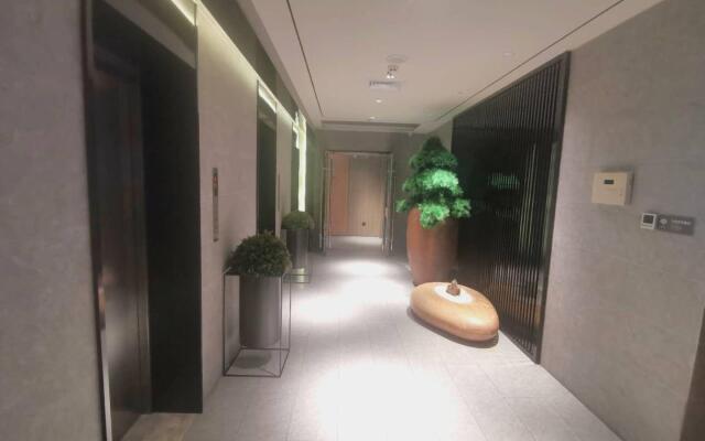 Ji Hotel Shanghai People's Square Chengdu North Road