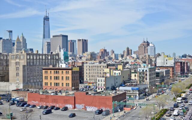 Holiday Inn NYC - Lower East Side by IHG
