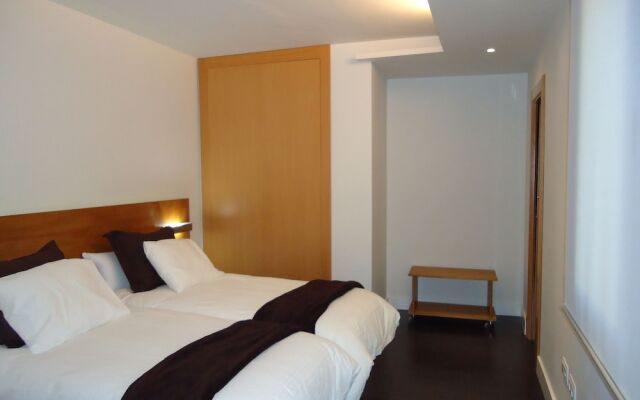 Apartamentos Turisticos Mauror