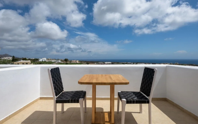 Aelia Luxury Suites Santorini