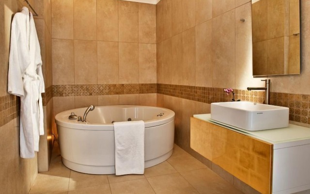 Thermes Luxury Villas & Spa