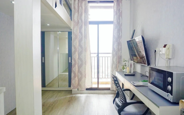 Smart Layout Studio At Dave Apartment Near Universitas Indonesia – Guest Rooms – Depok
