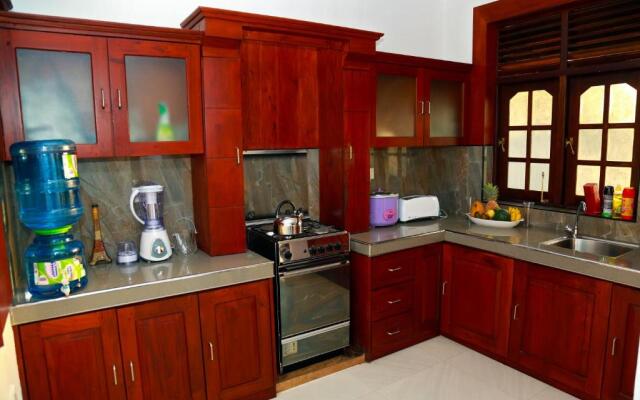 4 S Villa