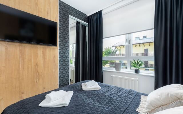 Azure Apartment Kołobrzeg by Renters