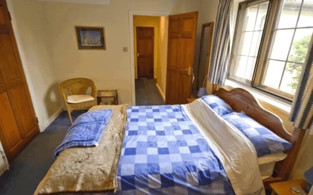 Shire Lodge