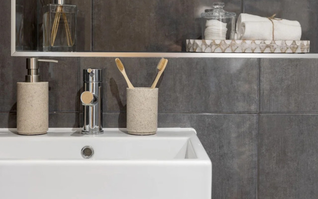 Stylish 3Bd Townhouse In Central Winchester