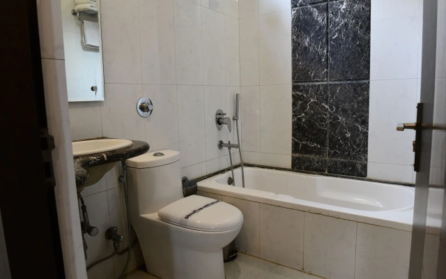 Hotel Ravisha Continental