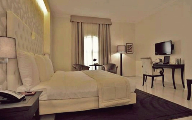 Warwick Il Palazzo Amman Hotel