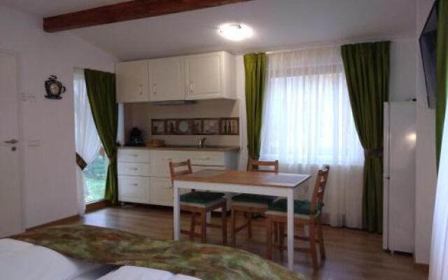 Pensiune păstrăvărie La pintea haiducu