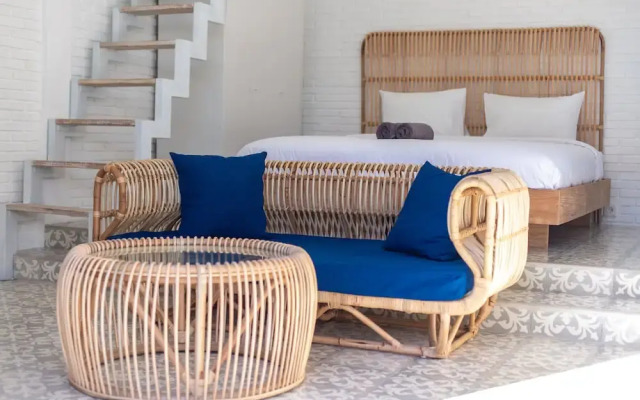 White Studio Villa