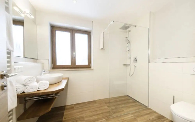Geroldsee Comfortable Holiday Residence