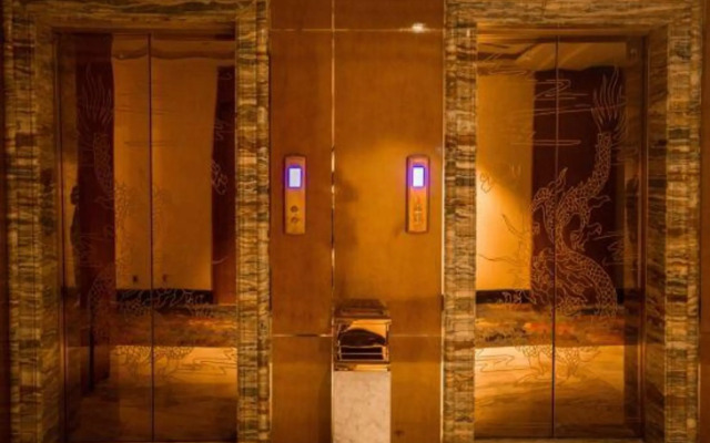 Four Seasons Hotel