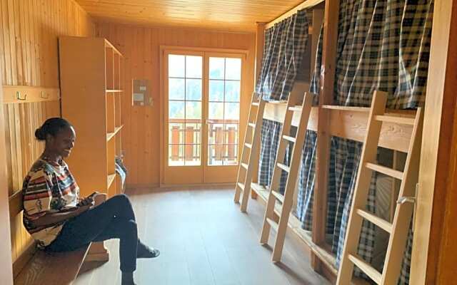 Freeride Hostel & Bar lounge