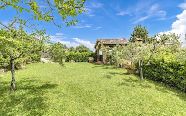 Villa Ademollo with Pool in Chianti Hills