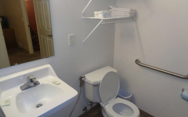 Riverview Suites