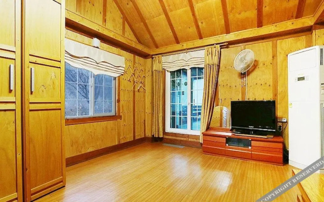 Pocheon Beverly Hill Pension