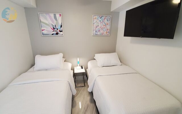 Alexander 1001 3 Bedroom Apts by RedAwning