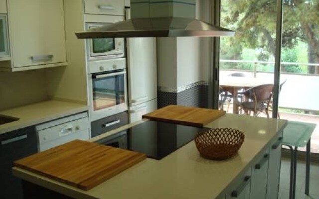 Click & Booking Apartamentos Arqubach