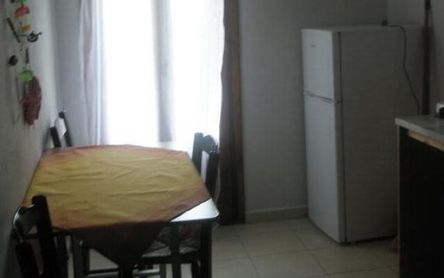 Arriba Apartments