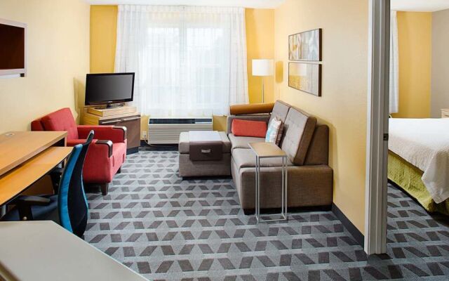 TownePlace Suites Manchester Boston Regional Airport
