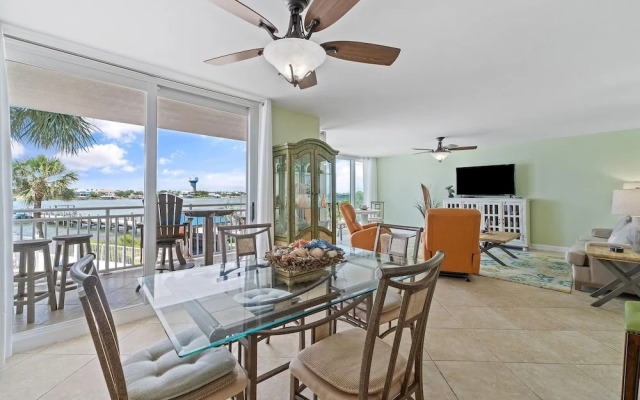 Seaspray Riverside 214