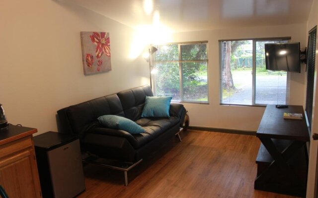 Lava Lodge at Hale Kilauea