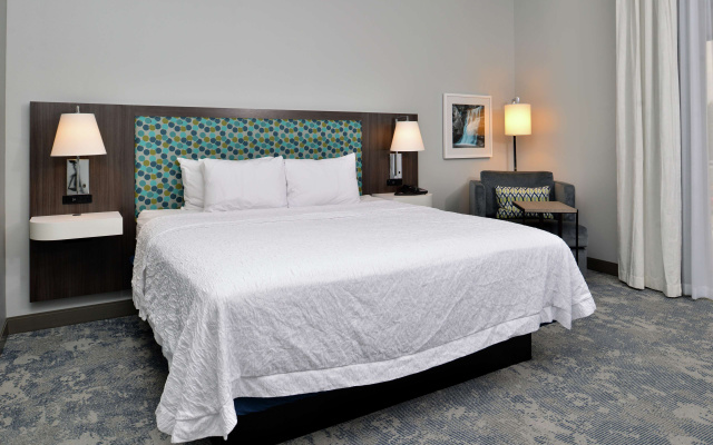 Hampton Inn Cedar Falls Downtown