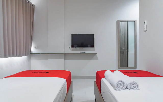 RedDoorz Plus @ Cirebon City Center