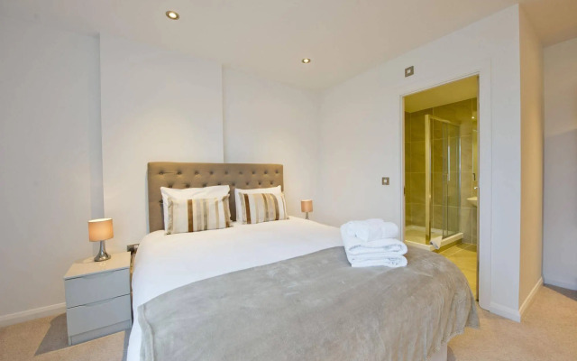 London Bridge – Tooley St by Viridian Apartments
