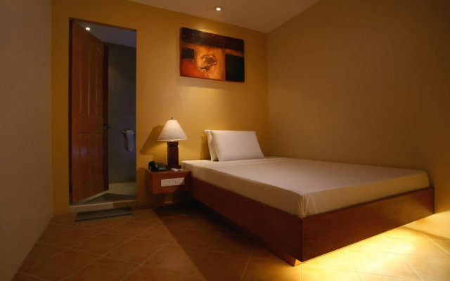 Skyblue Hotel