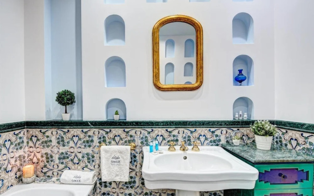 El Royale Suites Sorrento - Gold