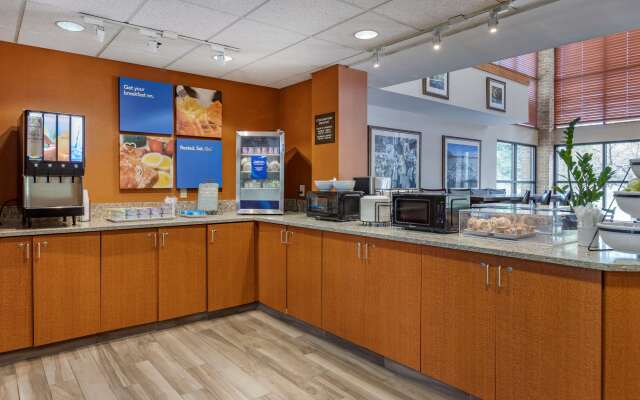 Comfort Inn Okemos - East Lansing