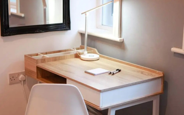 Liverpool Modern Irwell Stay