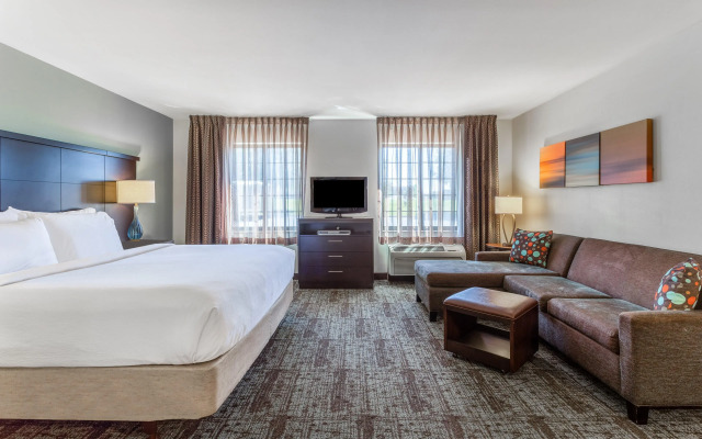 Staybridge Suites Davenport by IHG