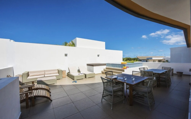 Azuri Residences by Life in Blue