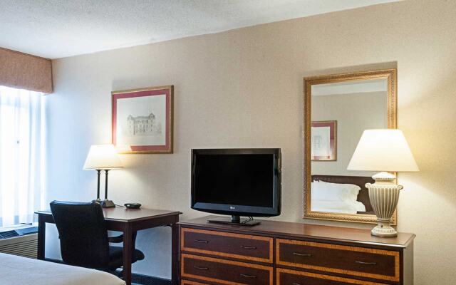 Clarion Hotel - Cincinnati North