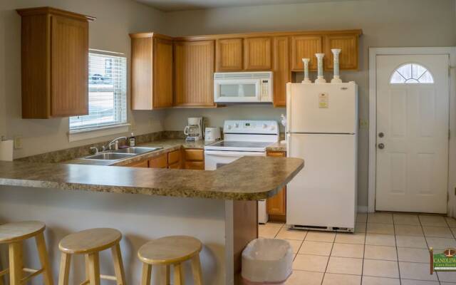 Candlewyck Cove Resort