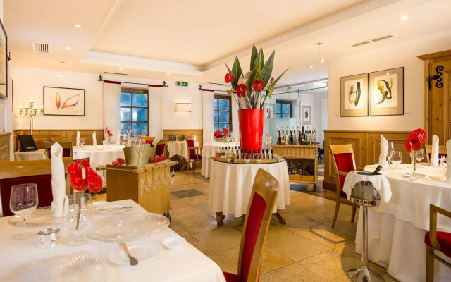 Schloss Prielau Hotel & Restaurants