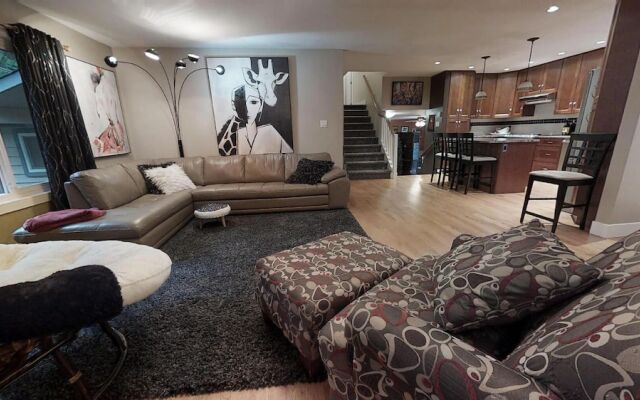 Serene Escape Family Home on Triangle Mountain