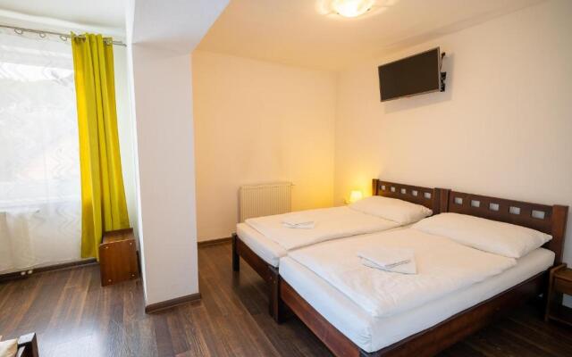 Leone Penzion&Restaurant