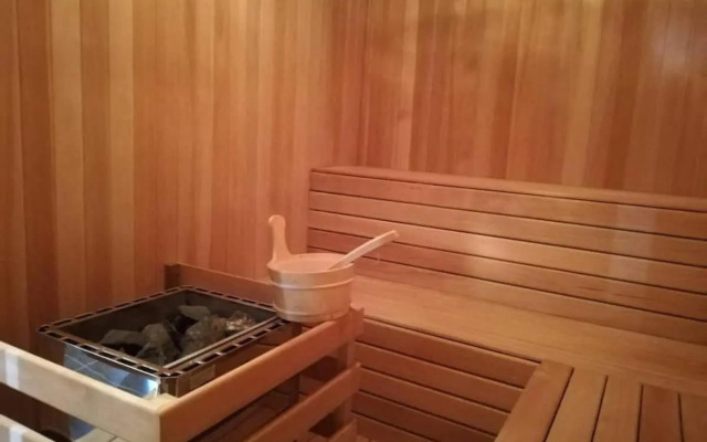 Charming & Cozy Premier Suites @ Vista Residence