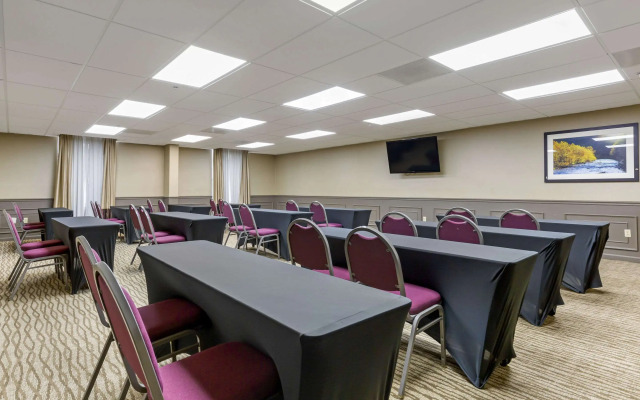 Comfort Suites Near Potomac Mills