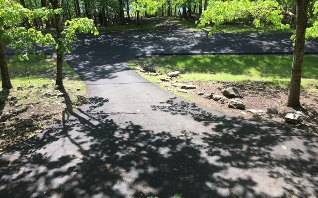 Beautiful Lakeside House Near Camelback